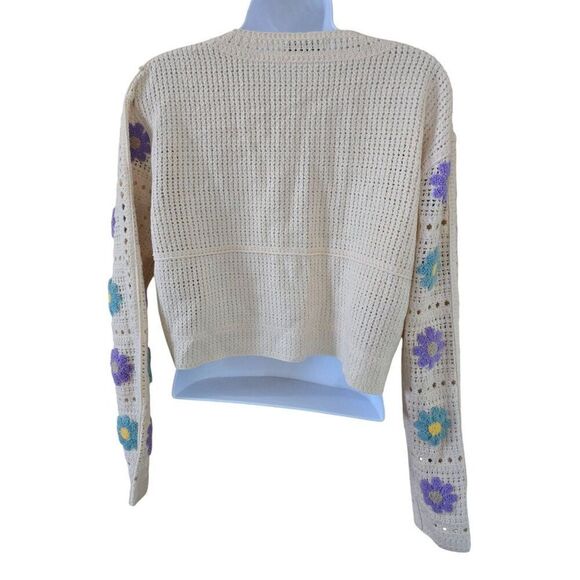 Crocheted Flower Pattern ButtonUp cropped Cardigan Sweater cottagecore fairycore - Picture 7 of 10